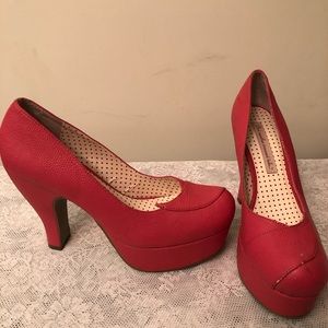 Pink heels